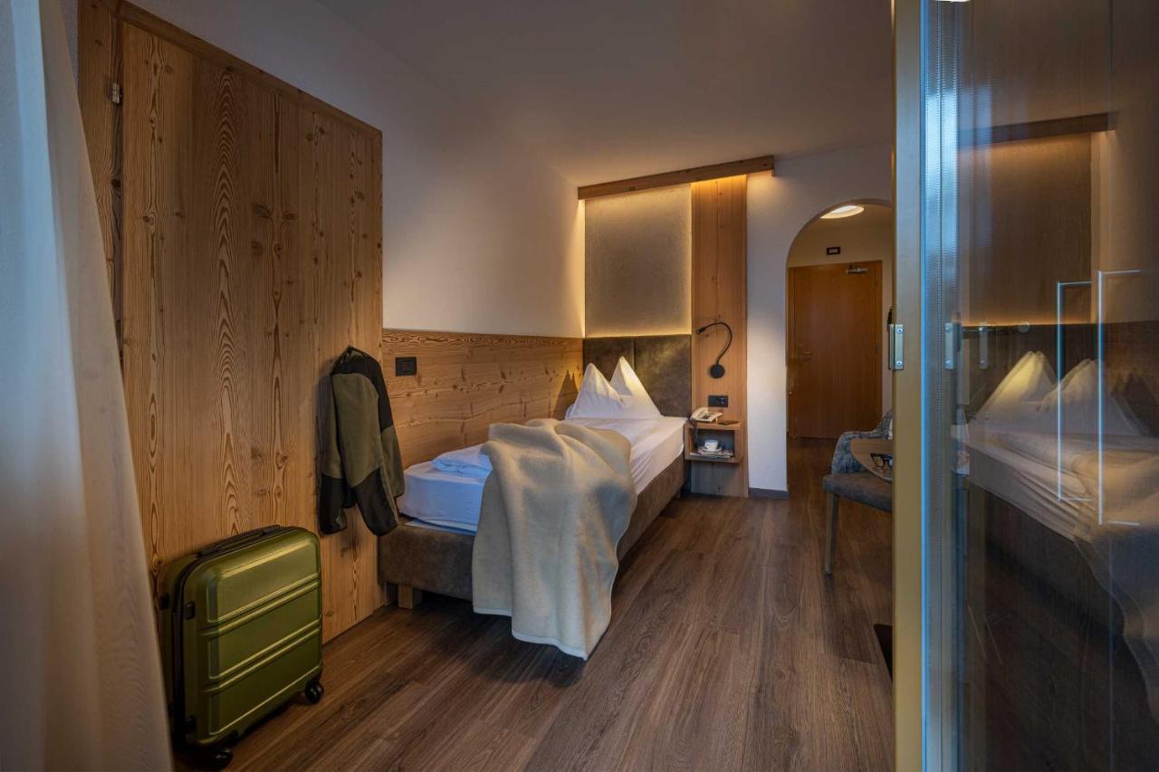 Olang Almhotel Lenz מראה חיצוני תמונה