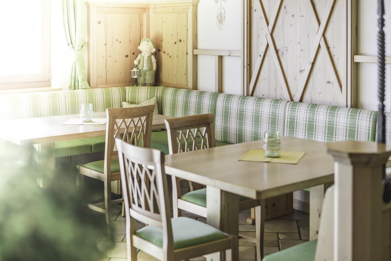 Olang Almhotel Lenz מראה חיצוני תמונה